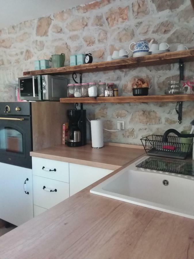 Holiday Home Jadric Osoje 外观 照片